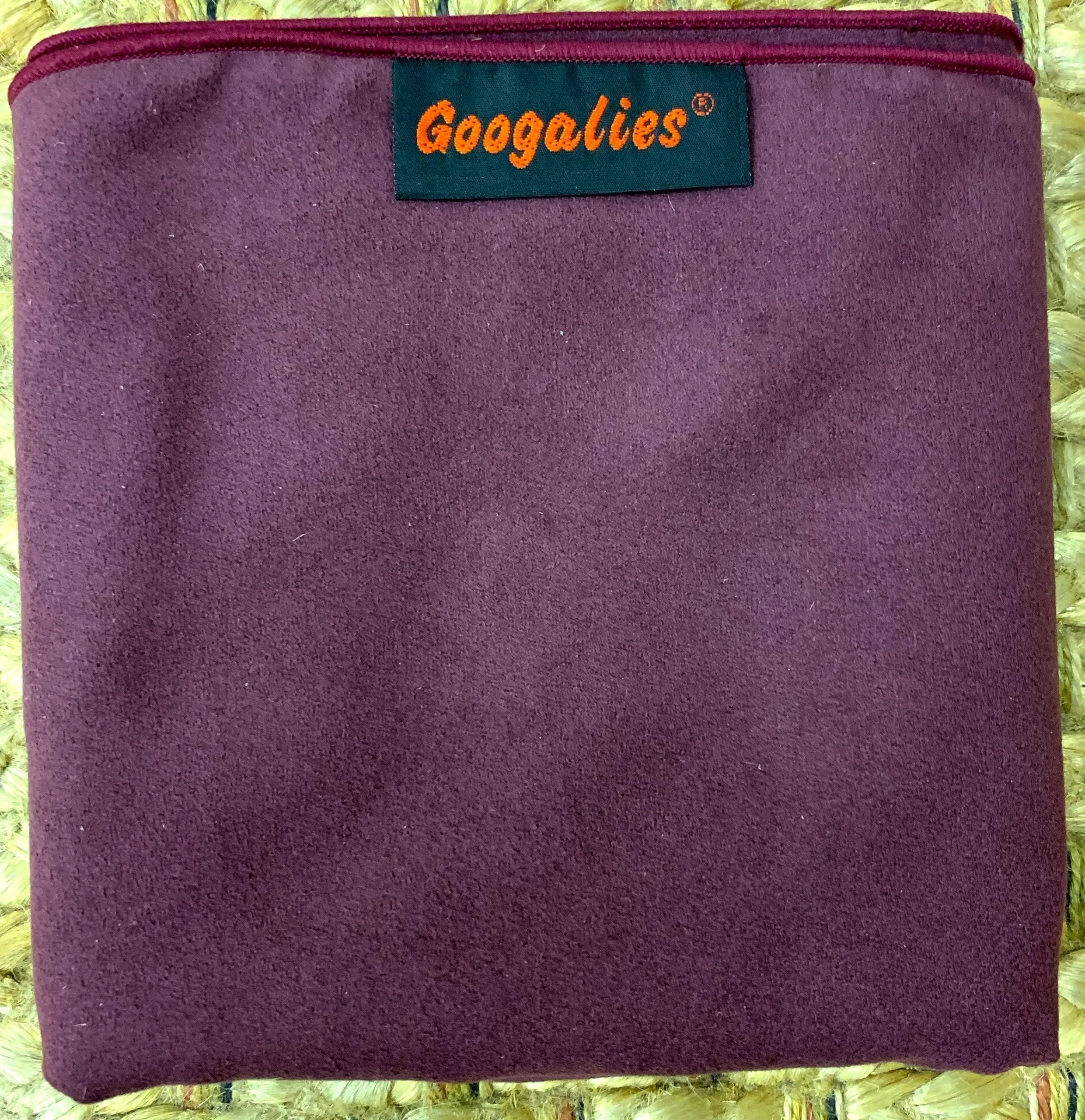 Googalies Cloth